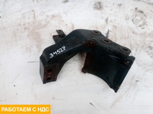 Кронштейн двигателя передний правый