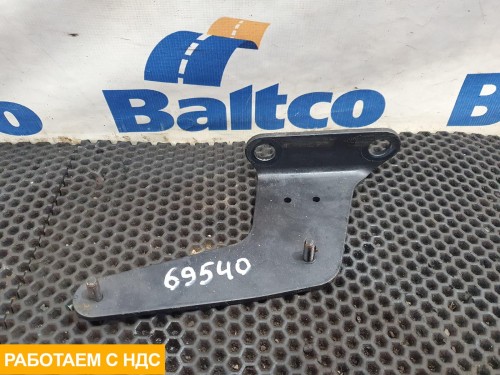 Кронштейн шумоизоляции двигателя левый