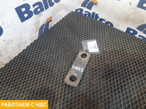 Серьга передней рессоры