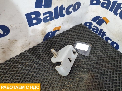 Кронштейн нижнего спальника правый