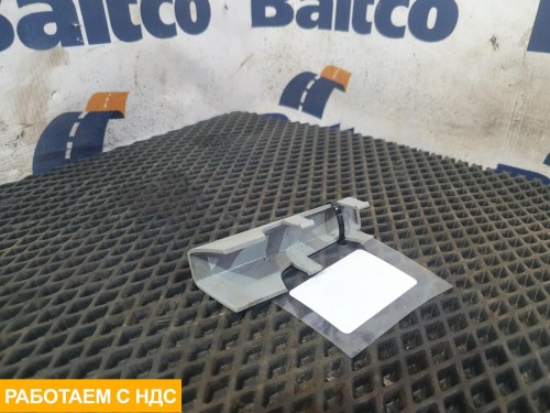 Заглушка облицовки люка левая