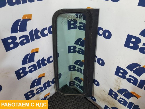 Стекло боковое левое