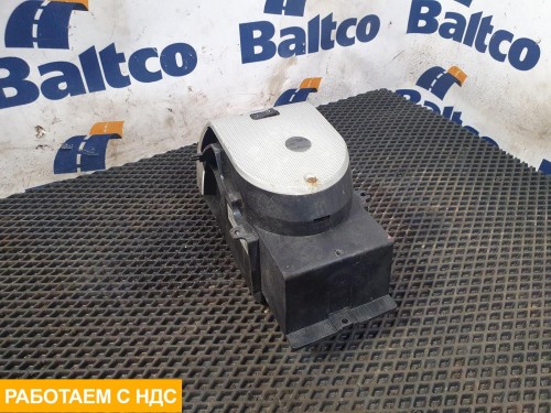 Плафон салонный правый