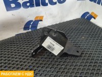 Кронштейн радиатора правый