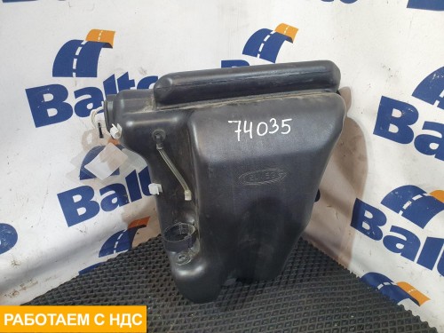 Бачок омывателя лобового стекла