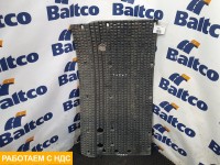 Брызговик передний правый