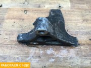 Кронштейн двигателя правый